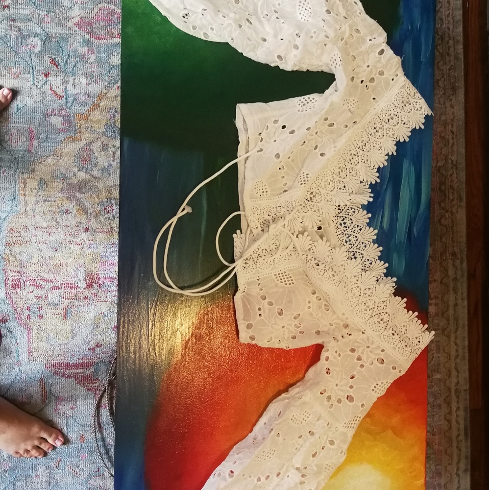 3 for $30 Lacy long ballooned sleeve crop top